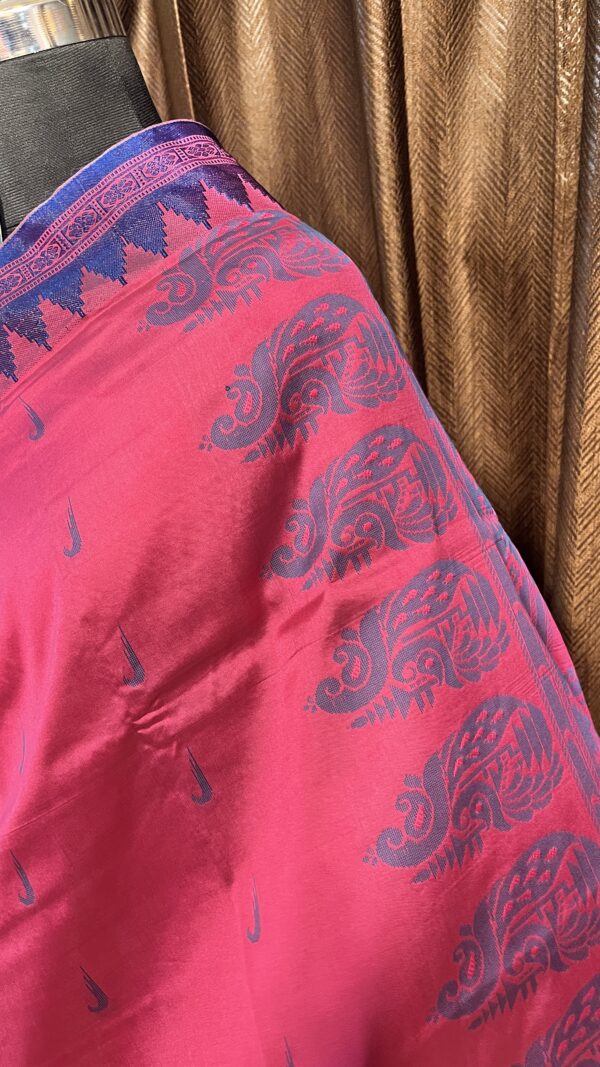 Banarasi Silk Saree with Thread Work - Image 6
