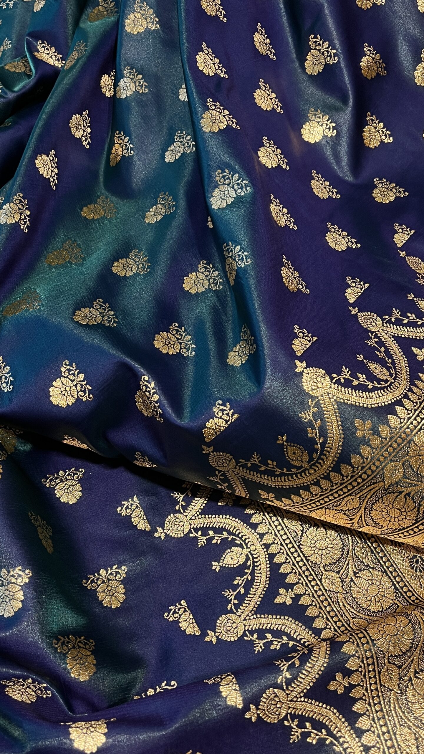Banarasi Pure Katan Saree with Boota - Image 3