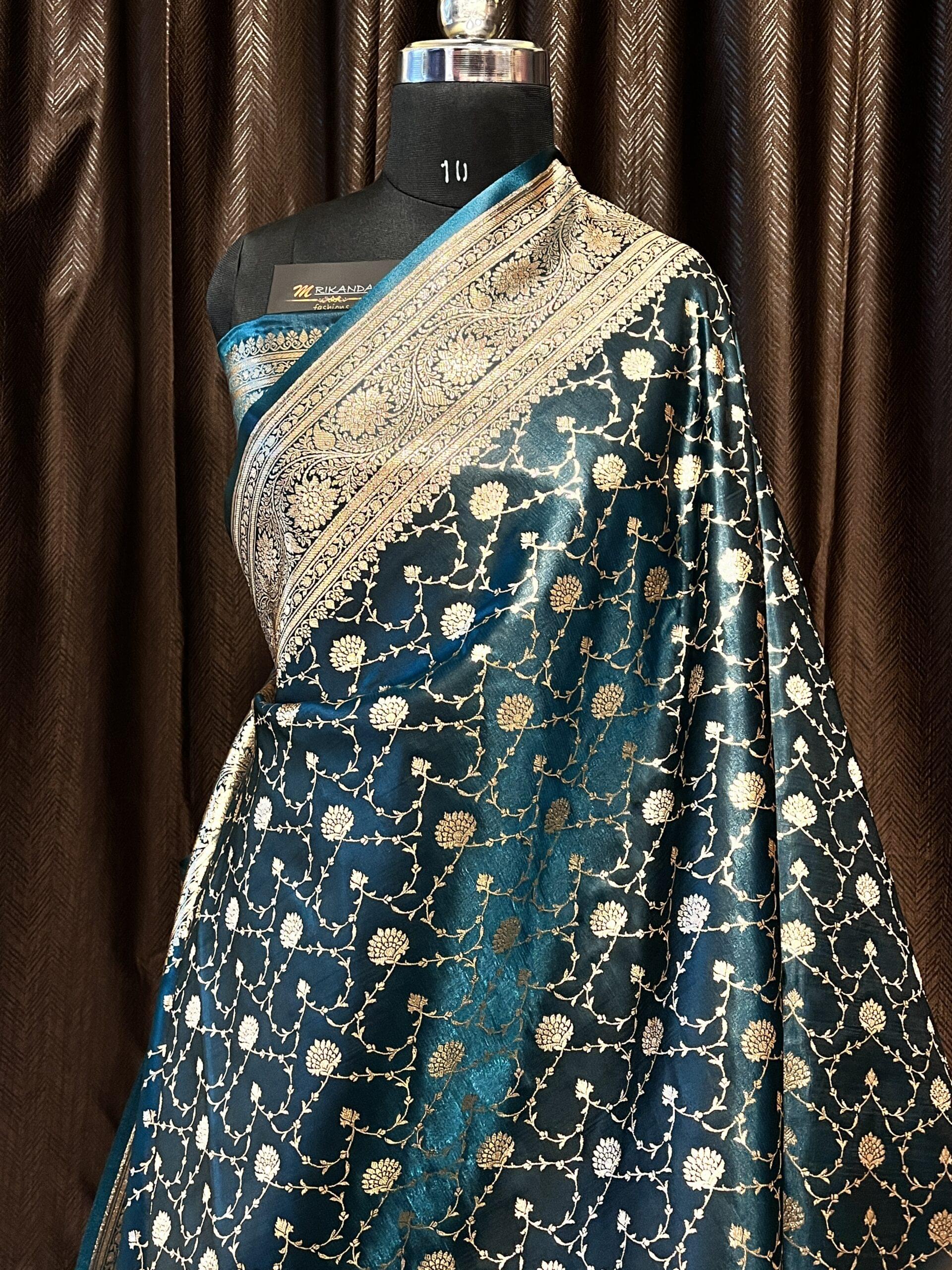 Banarasi Pure Jaal Katan (Bottle Green)